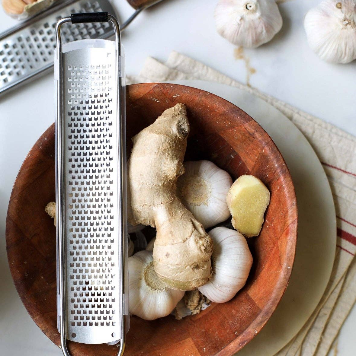 Long Handle Cheese Grater: Thin