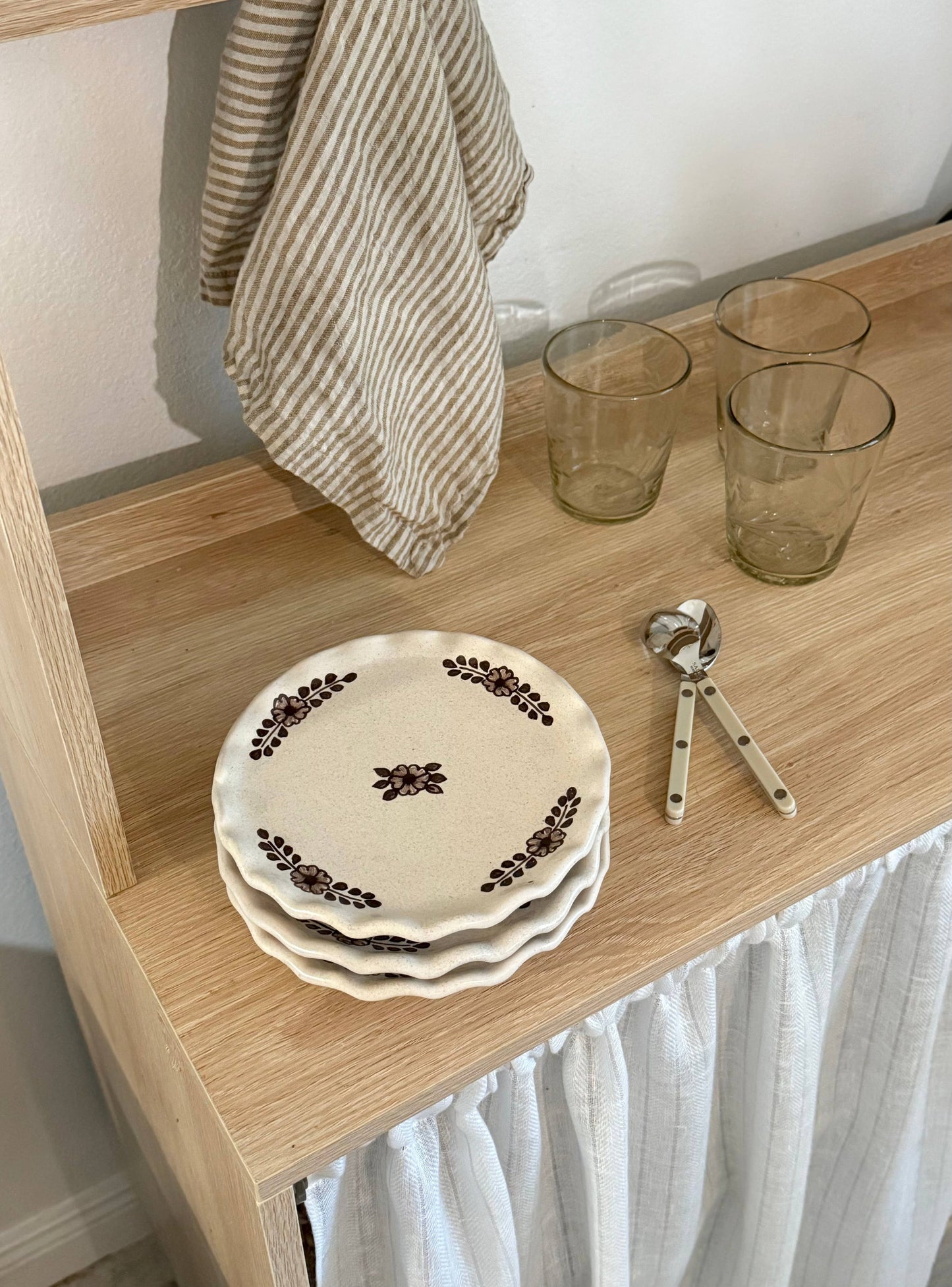 Hand Painted Margot Plate