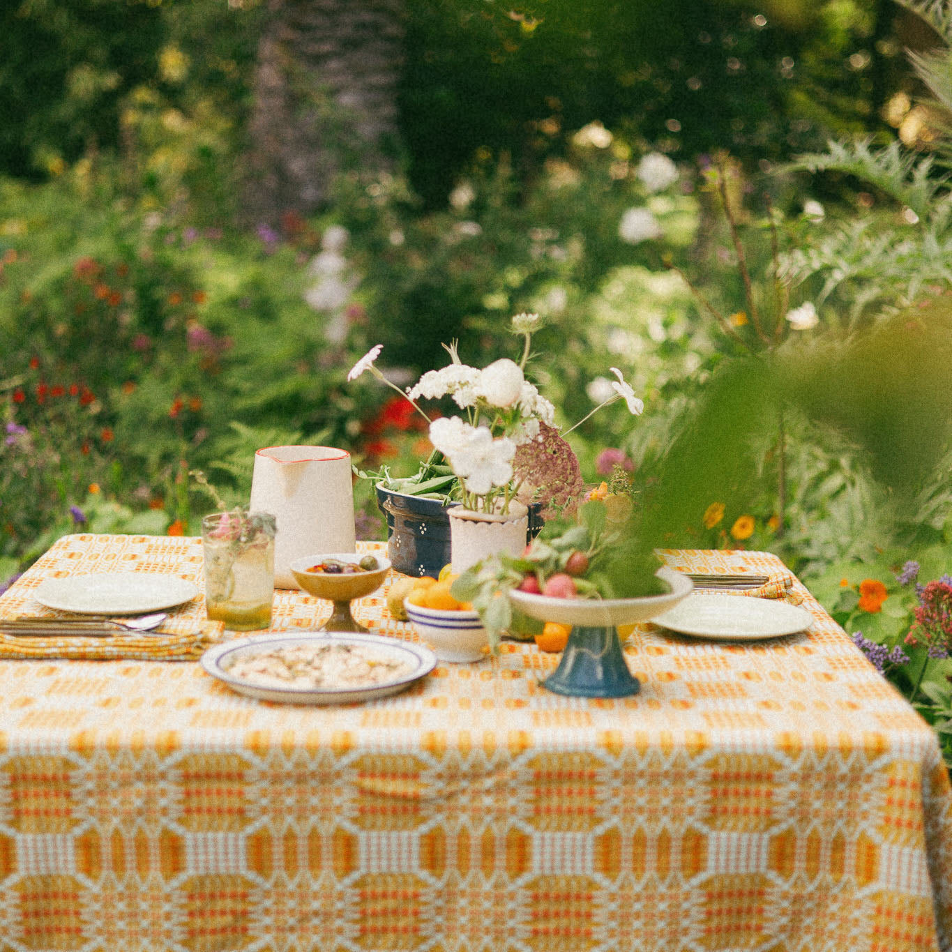 Betsy Tablecloth