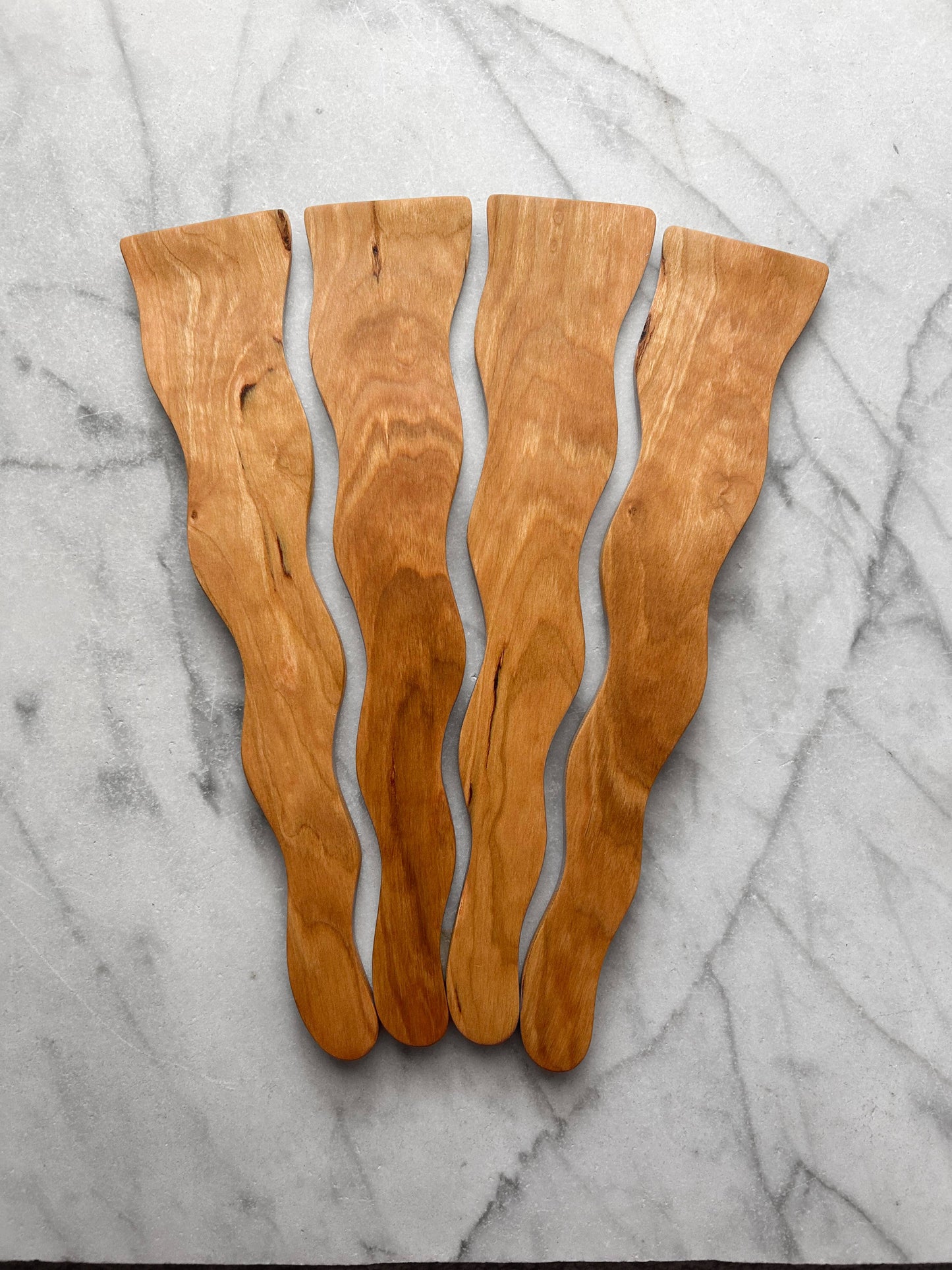 Wavy Spatula - Cherry Wood