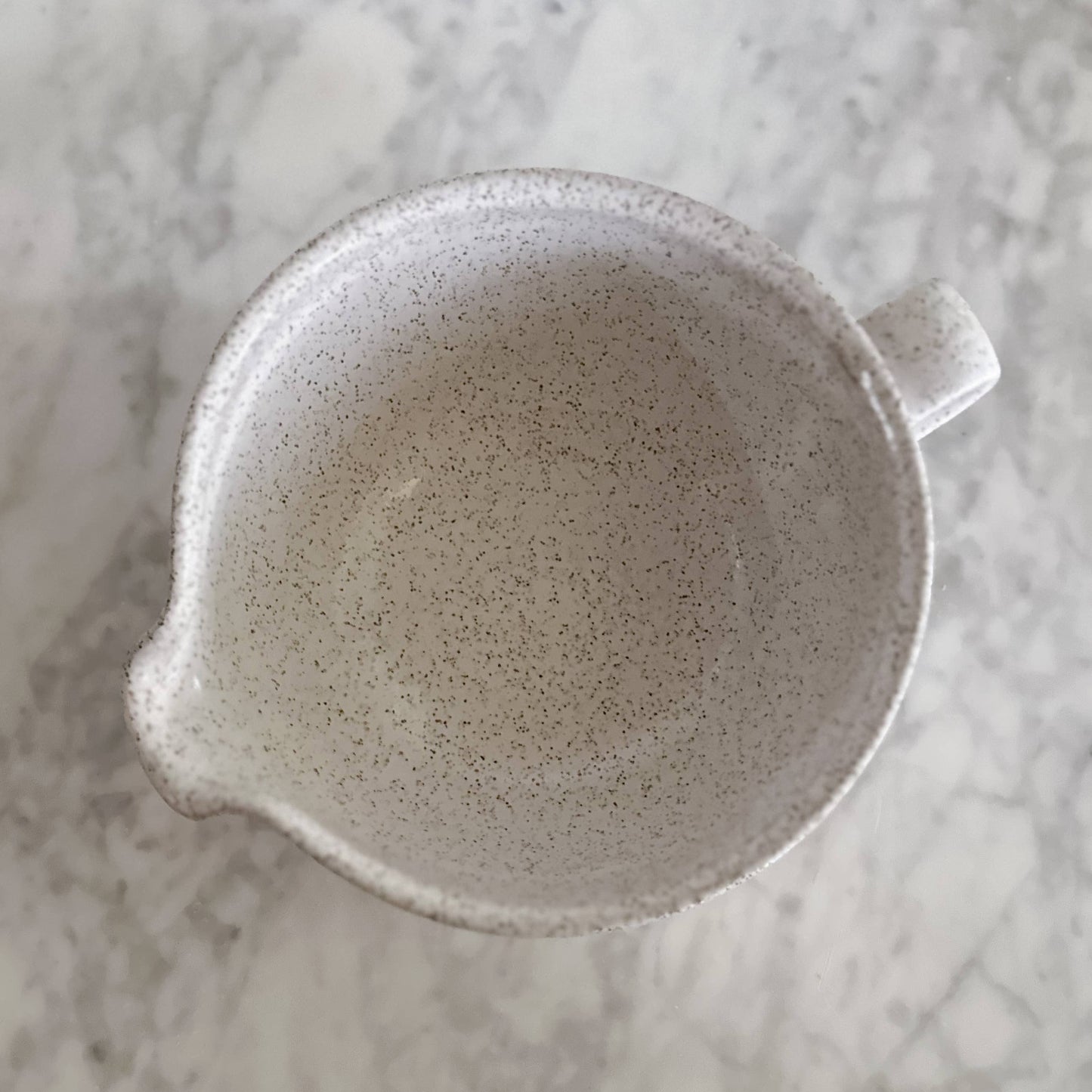 Ceramic Mixing Bowl with Handle