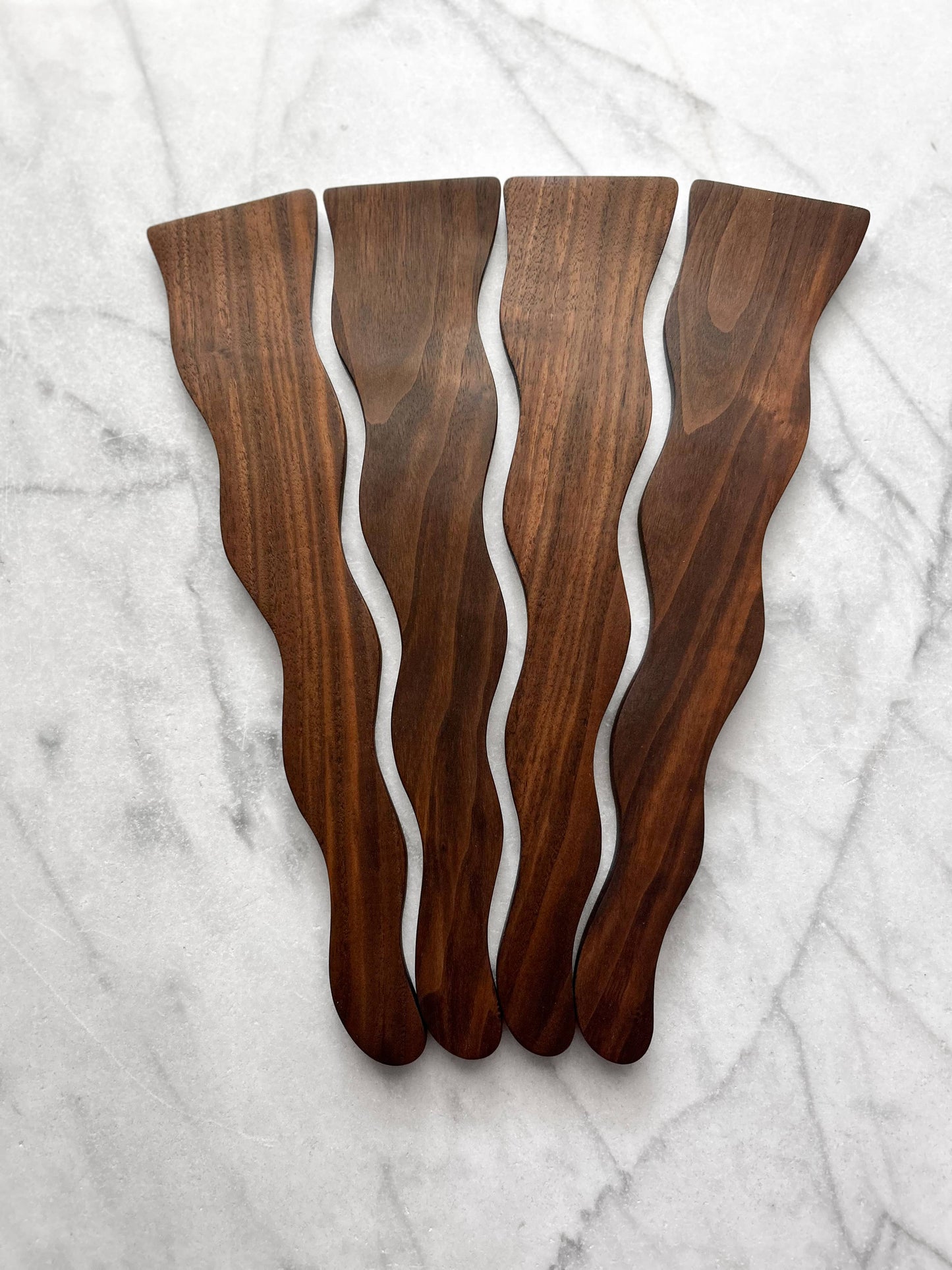Wavy Spatula - Walnut Wood