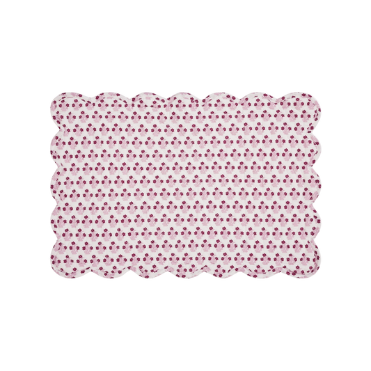 Abigail Scalloped Quilted Placemat